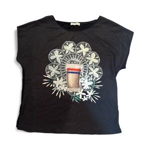 Stylish Black Tee with Floral and Drink Design paraguayan